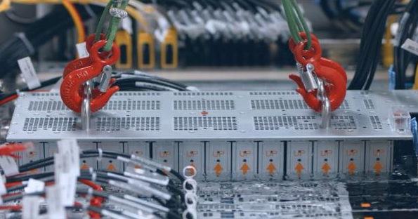 雙11給服務器“泡澡”散熱，阿里云啟用全球最大液冷數據中心