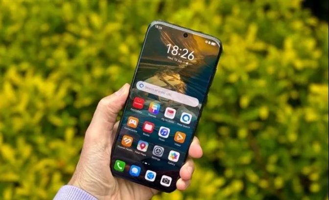 曝華為Mate 80系列內置散熱風扇：麒麟芯性能爆發