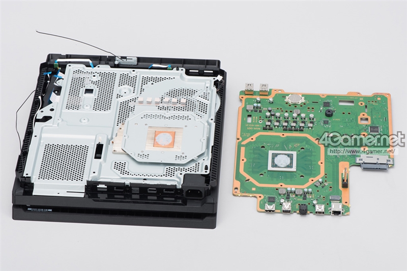 PS4 Pro主機拆解：散熱系統嘆為觀止